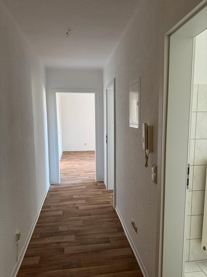 Thumbnail-Frisch renovierte 2 Zimmer Wohnung auf dem Land