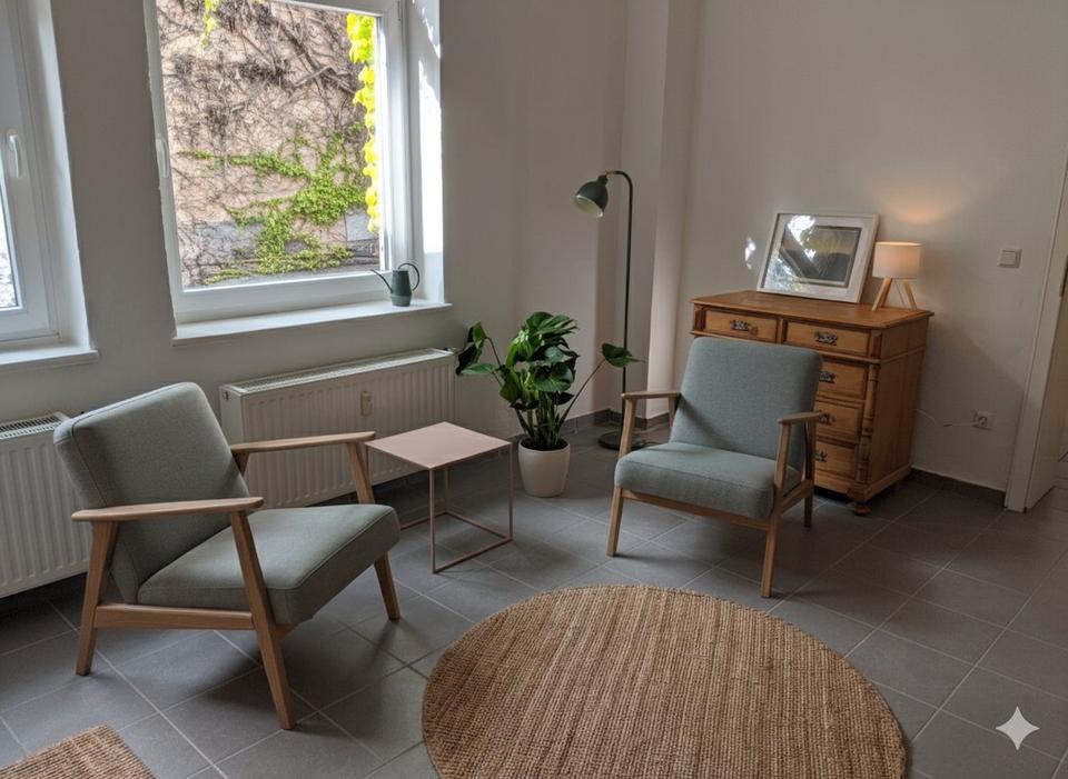 Thumbnail-Praxisraum mit separatem Büro Bonner Südstadt Therapie Coaching