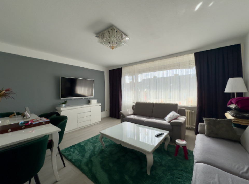 Thumbnail-Helle 4-Zimmer-Wohnung mit Balkon – kernsaniert & zentral in HH