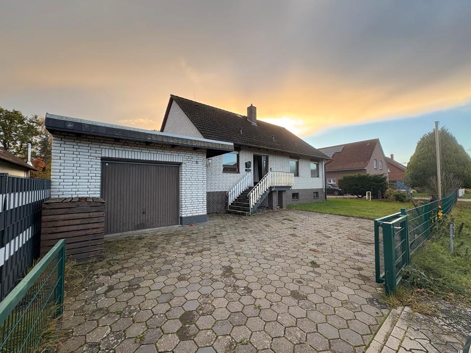 Thumbnail-Einfamilienhaus mit großem Grundstück, Keller & Solarthermie