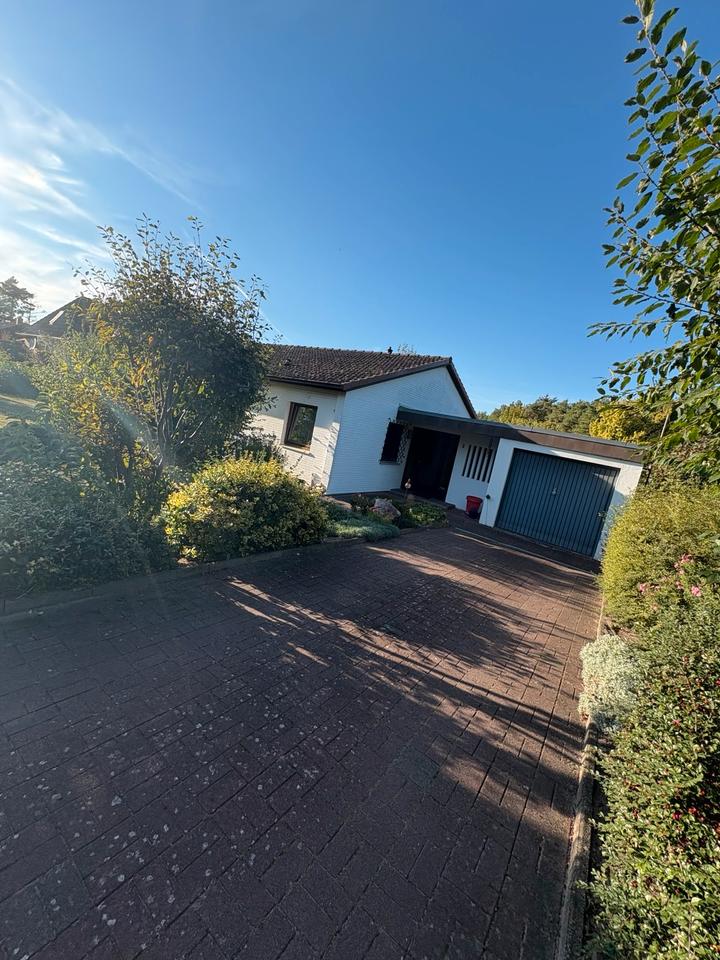 Thumbnail-Schöner Bungalow mit großem Grundstück