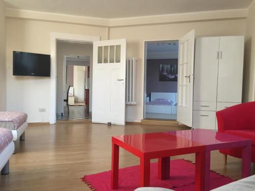 Thumbnail-Wohnung zur Miete in der Nähe von U-Bahnhof Görlitzer