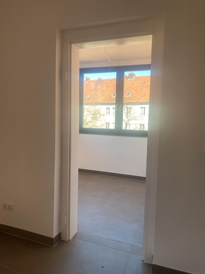 Thumbnail-Helle 3-Zimmer-Wohnung mit Balkon im 2. OG in Zwickau-Norc