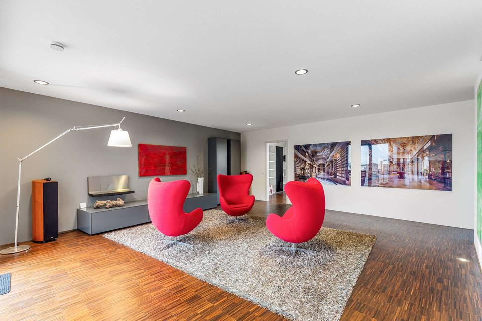Thumbnail-Großzügiges Wohnen am Aliceplatz – Exklusive 3‑Zimmer‑Wohnung mit Panoramaausblick