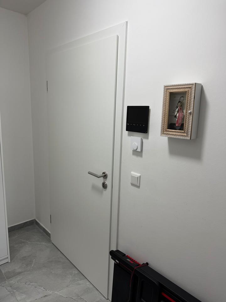 Thumbnail-4,5 Zimmer Wohnung mit Balkon, im Neubau
