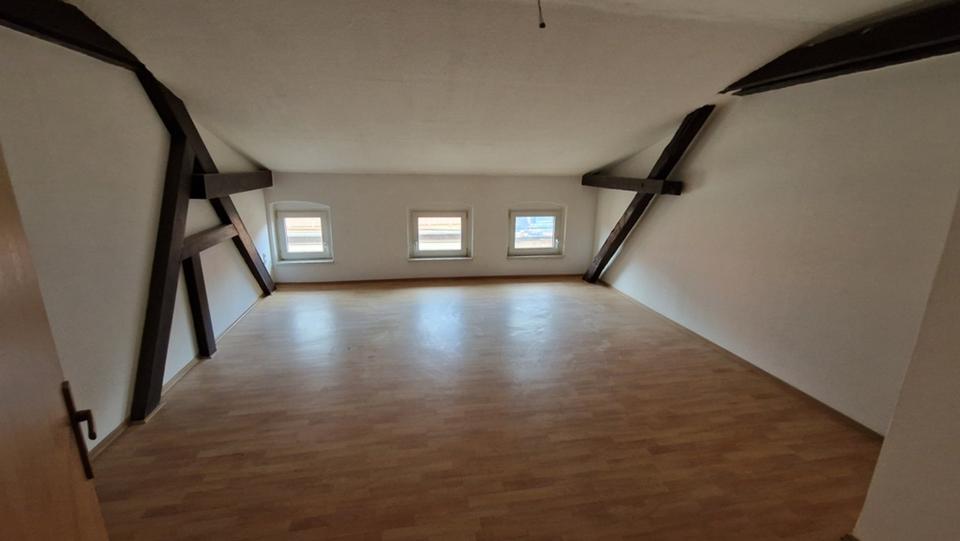 Thumbnail-2 Raum Wohnung im Dachgeschoss in Zimmerstr. 13