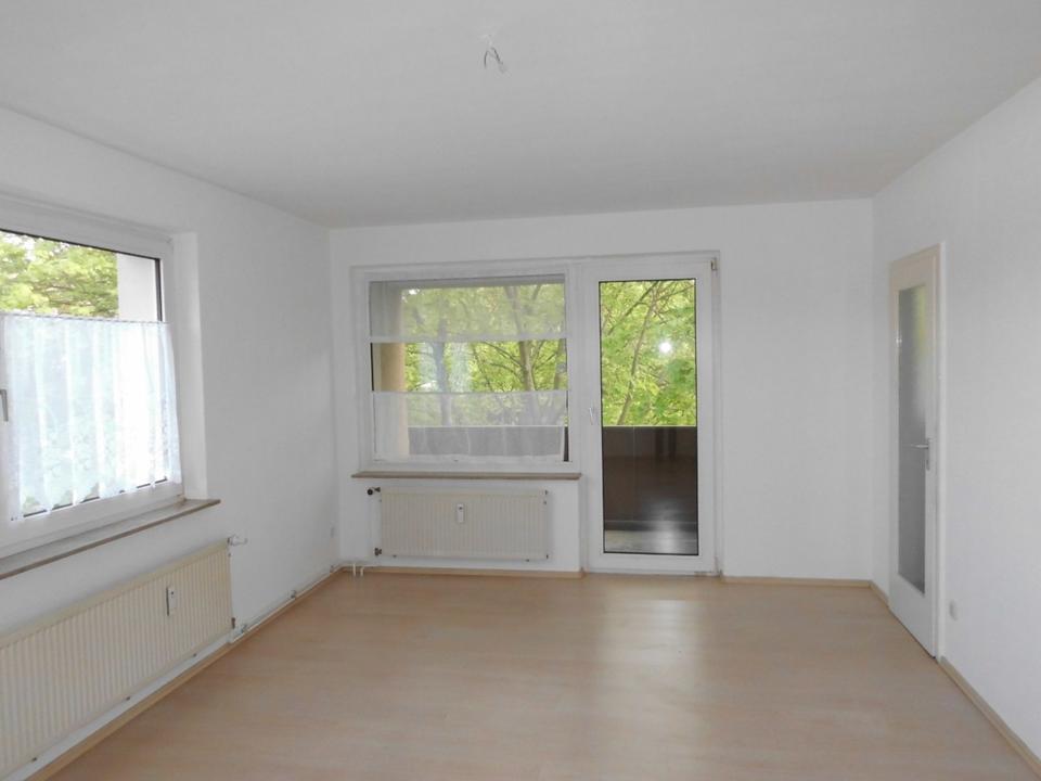 Thumbnail-Ruhige, helle und große 1-Zi-Whg (WannenbadLaminat) mit guter Ve