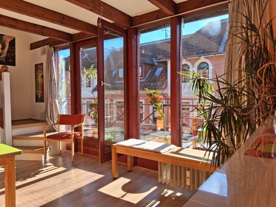 Thumbnail-Lichtdurchflutete 4-Zi-Maisonette mit Balkon und Tiefgarage