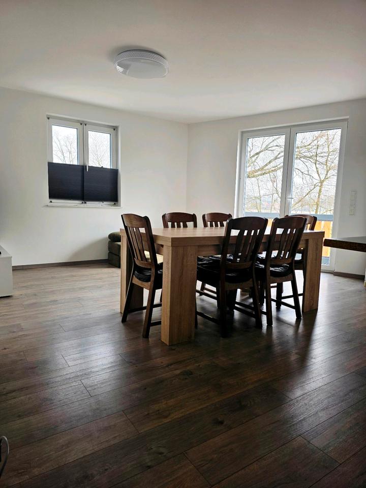 Thumbnail-Große 5-Zimmer-Wohnung zur Nachmiete – verfügbar ab April