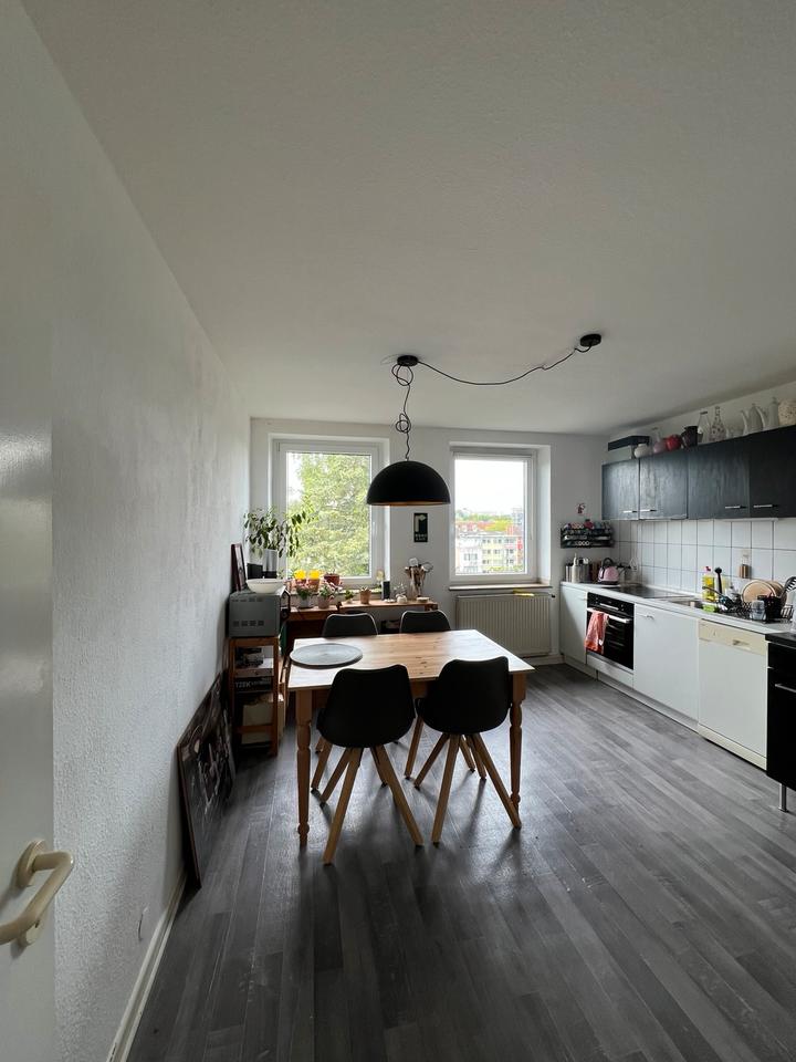 Thumbnail-Ab 01.07: Helle 2-Zimmer Wohnung 70 m² am Ponttor
