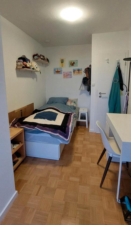 Thumbnail-Gemütliches WG-Zimmer in München (Frauen-WG) mit Balkon, 7. Stock