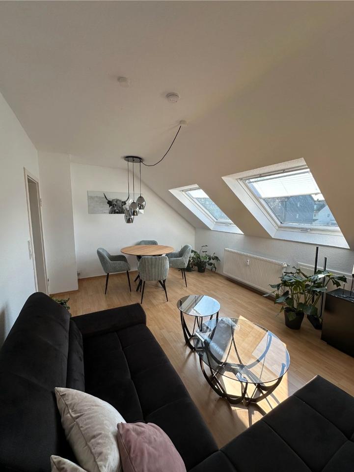 Thumbnail-WERMELSKIRCHEN: schöne, helle 3 Zi. DG-Whng. im 3. OG oh. Aufzug