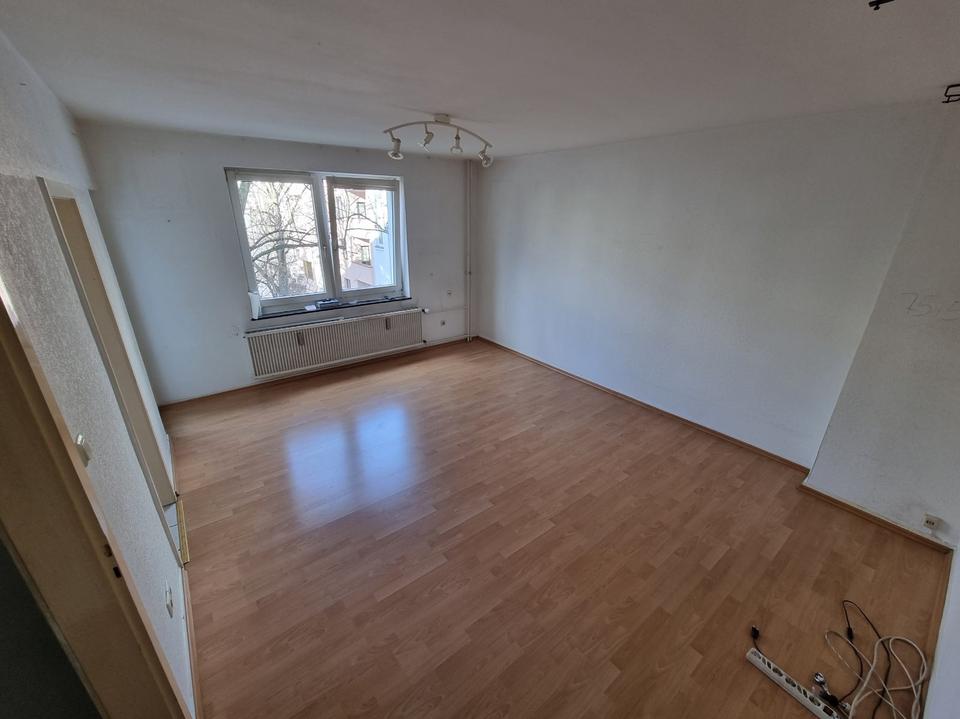 Thumbnail-1-Zimmer-Wohnung in Köln-Deutz – 31 m² – All inclusive