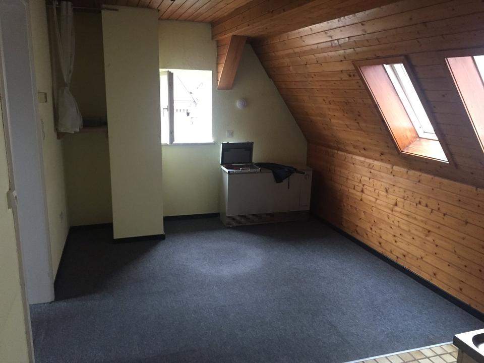 Thumbnail-2 Zimmer Altbau Dachgeschoßwohnung Stadtmitte