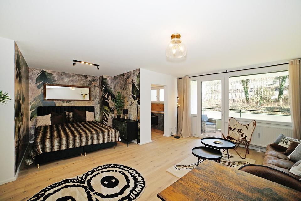 Thumbnail-Apartment mit Balkon und EBK - komplett saniert und möbliert