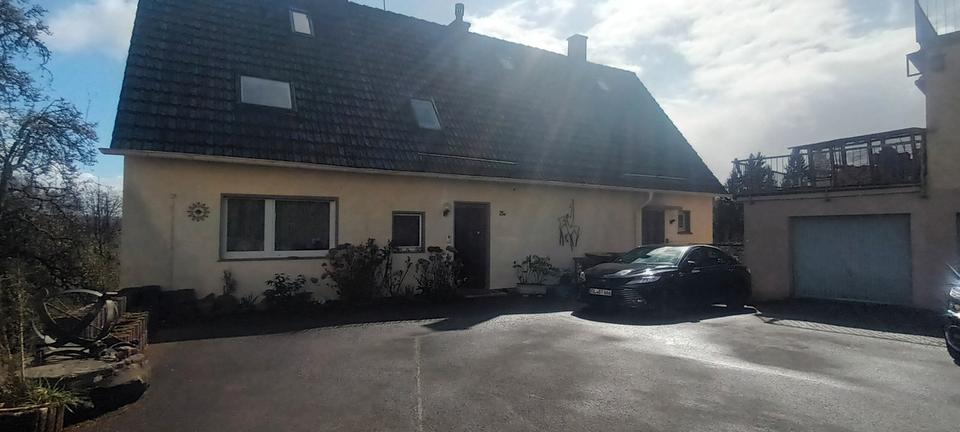Thumbnail-große, helle Wohnung im ruhigen Grünen (2 Eingänge, Balkon, ...)