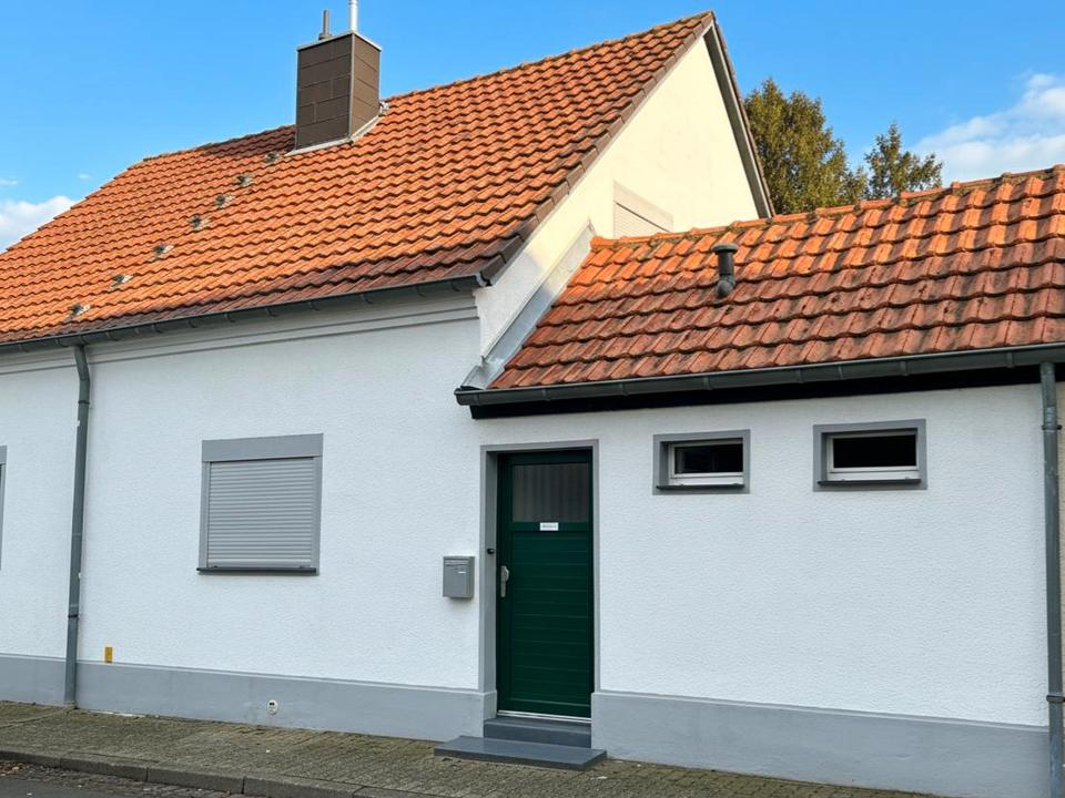 Thumbnail-Erstvermietung: Modernisiertes Einfamilienhaus mit Garten