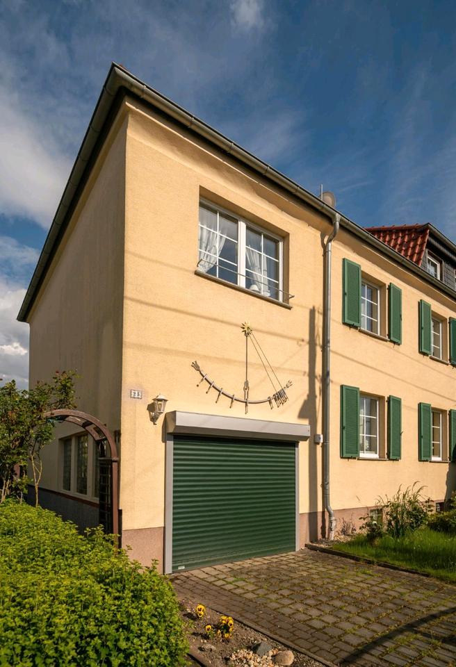 Thumbnail-Charmante Doppelhaushälfte mit schönem Garten und viel Platz
