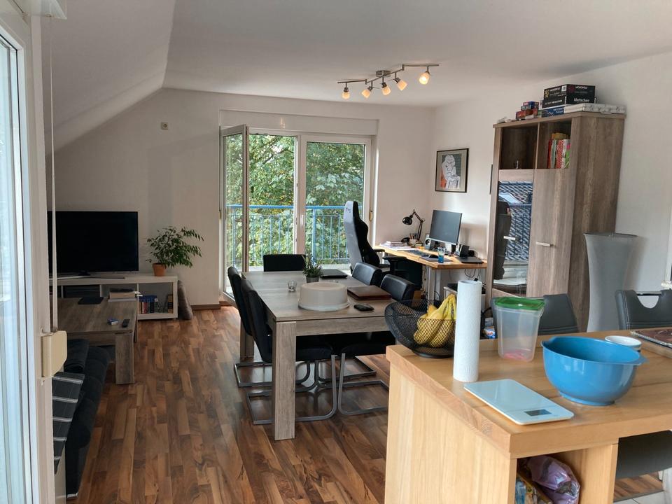Thumbnail-Tolle Whg. im ruhigen MFH. + EBK + Balkon + Stellplatz