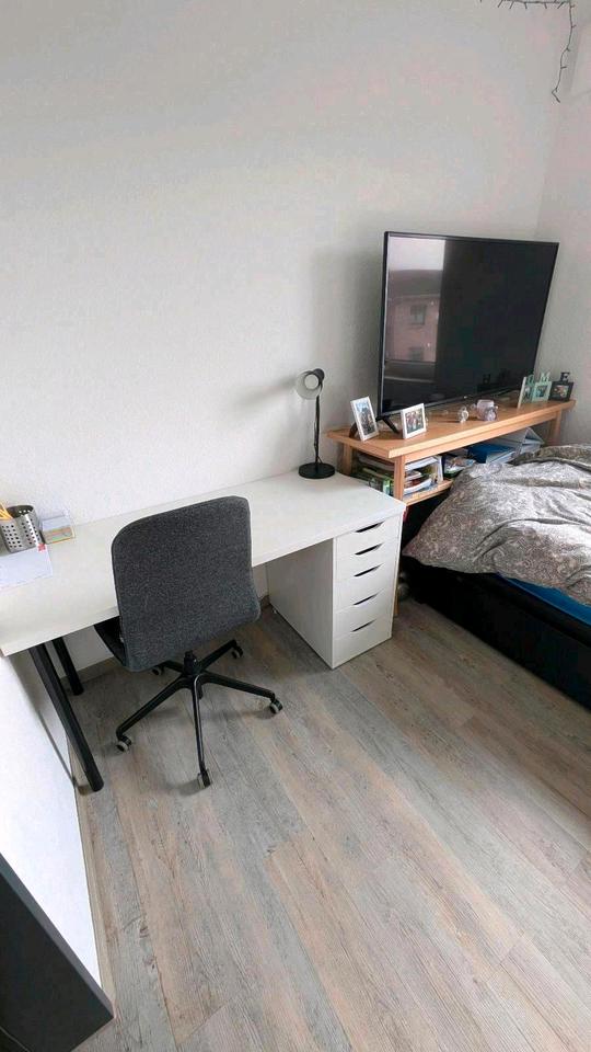 Thumbnail-Gemütliches WG-Zimmer mit Loggia im Neubau