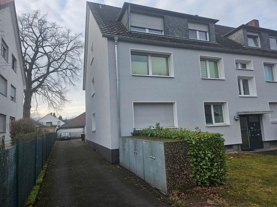 Thumbnail-Schöne 80 qm helle DG-Wohnung sehr zentral in Grengel