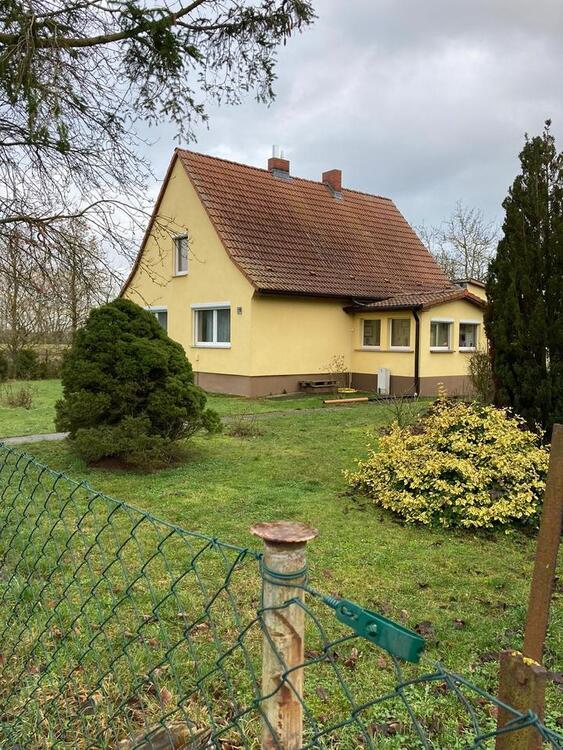 Thumbnail-Kl. Haus zur Miete mit sehr großem Grundstück