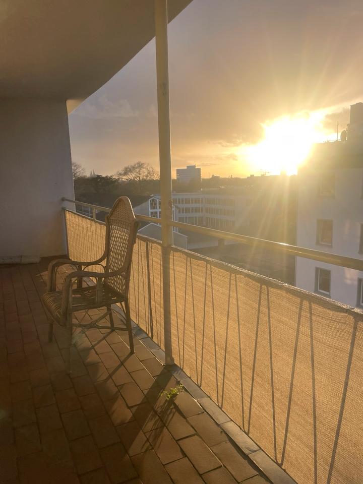 Thumbnail-Helle WG in Köln Mülheim mit großem Balkon