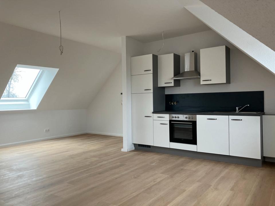 Thumbnail-Großzügige 3-Zimmer-Dachgeschosswohnung in Lunden – Erstbezug