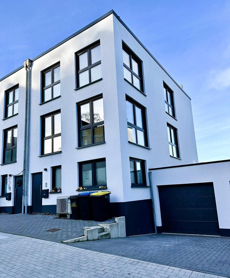 Thumbnail-Neubau-Doppelhaushälfte mit Garten,Garage & gehobener Ausstattung