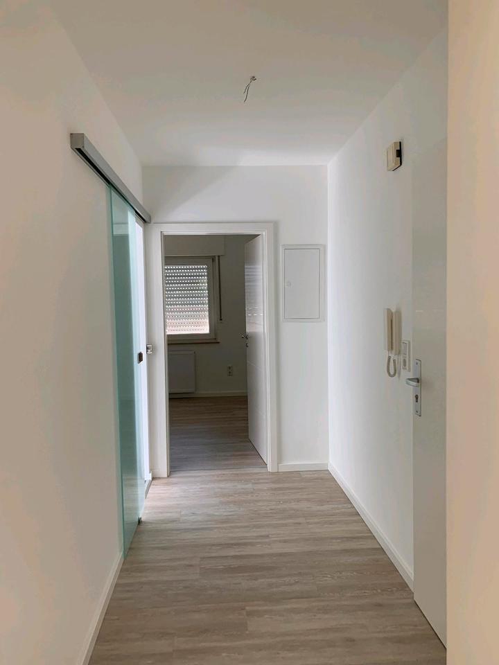 Thumbnail-50 qm Wohnung, kernsaniert, mit schicken Elementen