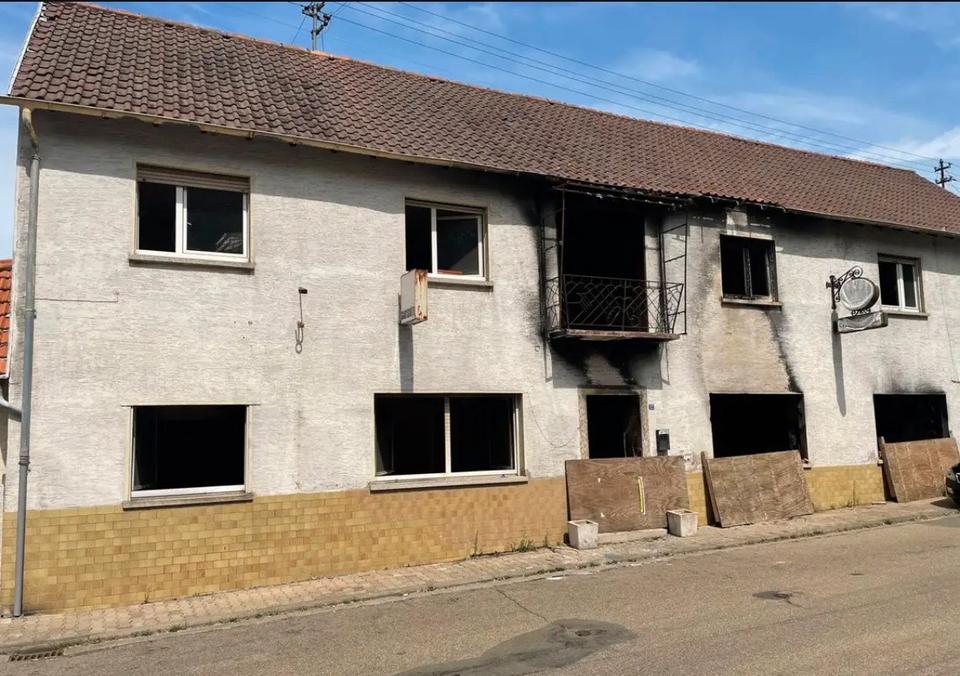 Thumbnail-Haus mit Grundstück in Welchweiler Brandhaus