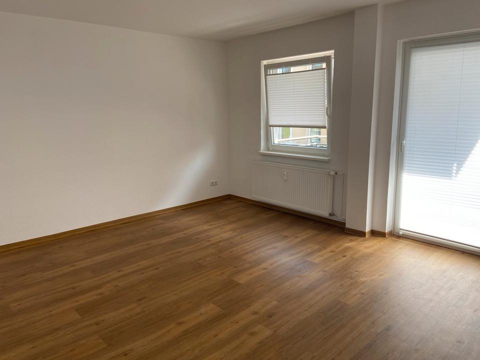 Thumbnail-Schöne 3-Zimmer-Wohnung mit Balkon in Braunschweigs Innenstadt