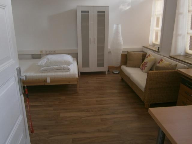 Thumbnail-Altstadt Leer: möbliertes Appartment- nur befristet möglich - keine Anfrage zur Dauerwohnung!