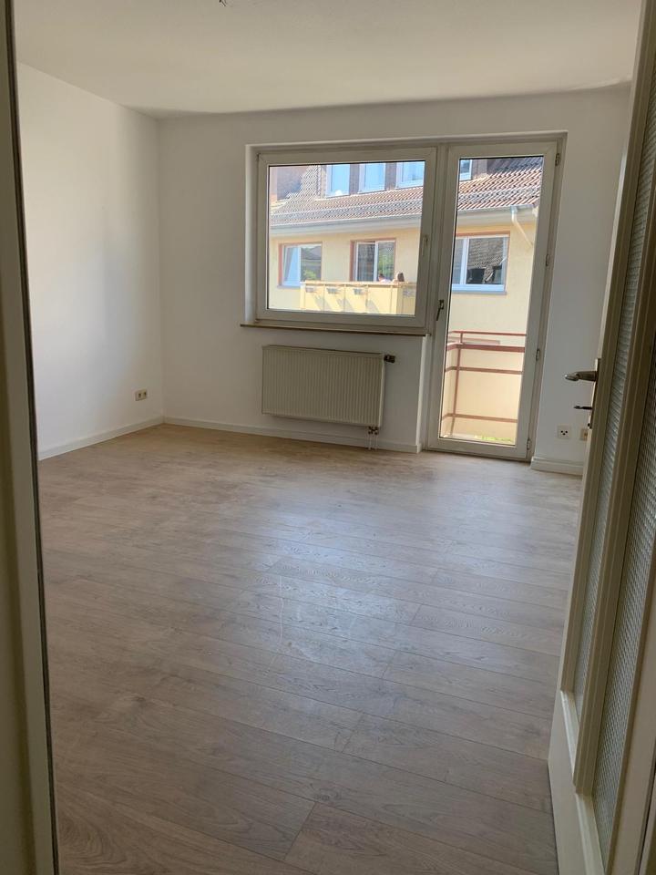 Thumbnail-Gießen zentral gelegene, 3-Zimmer-Wohnung im Neuenweg WG-geeignet