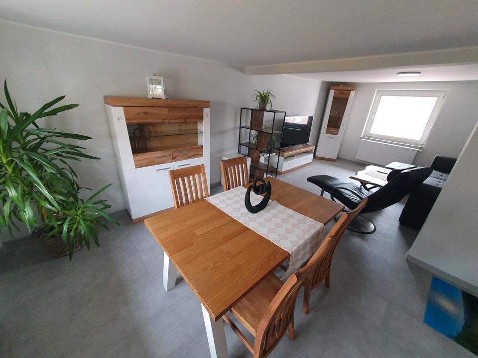 Thumbnail-Neu renovierte Maisonette nahe VW & Uni AVZ – Kurzzeitmiete