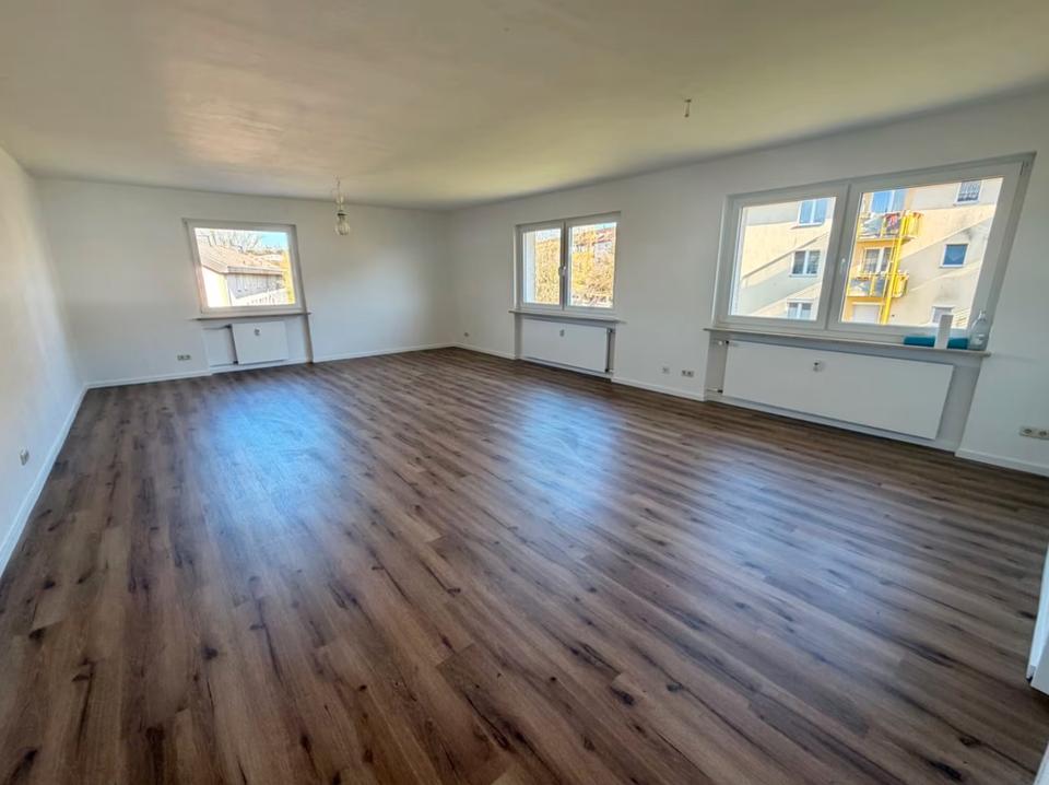 Thumbnail-4-Zi-Wohnung 127 m² | Weitblick | modernisiert | 2. OG