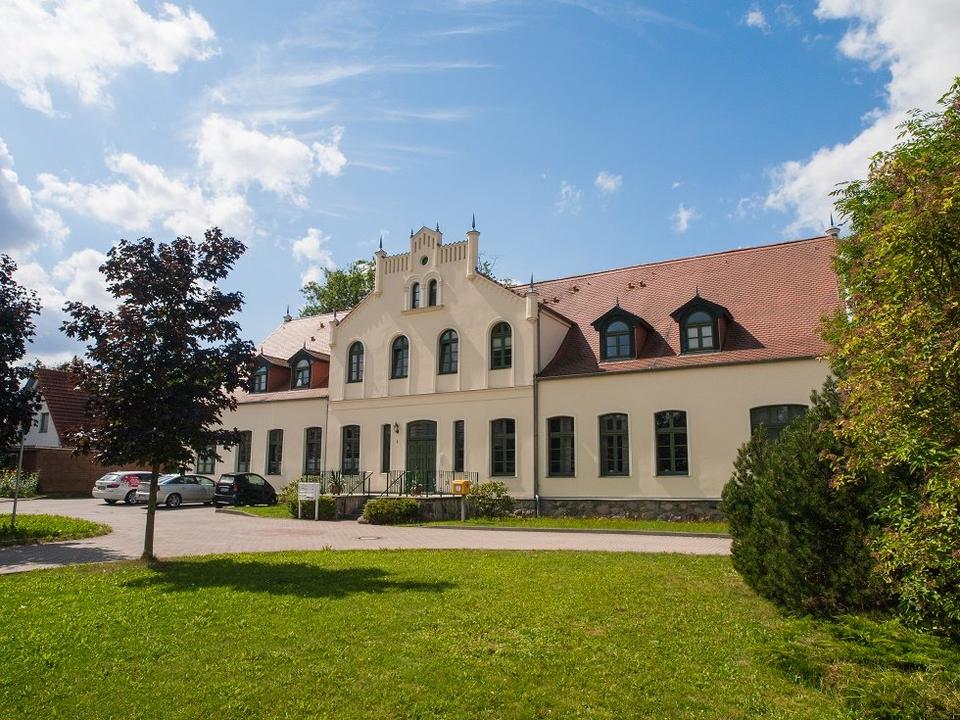 Thumbnail-Frei! Beselin 3-Zimmer Maisonette95 m² EBK, 2 Stellplätze Garten