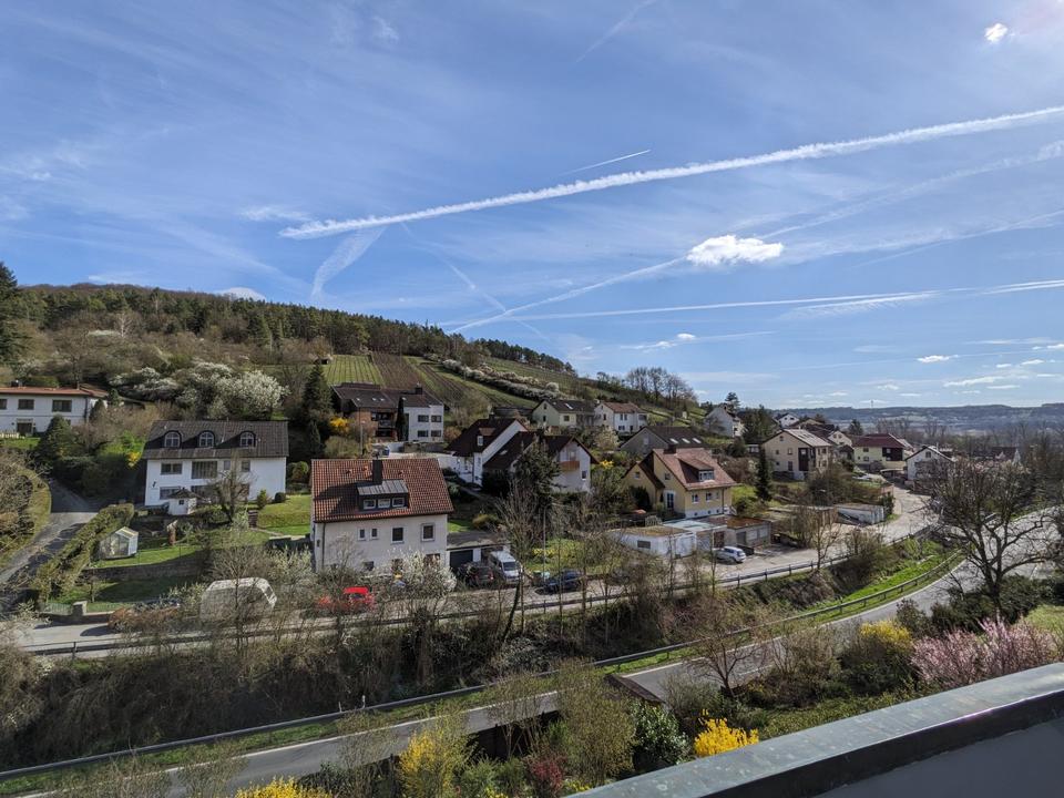 Thumbnail-2.5 Zimmer DG-Wohnung, möbliert in Randersacker – ca. 80 m2