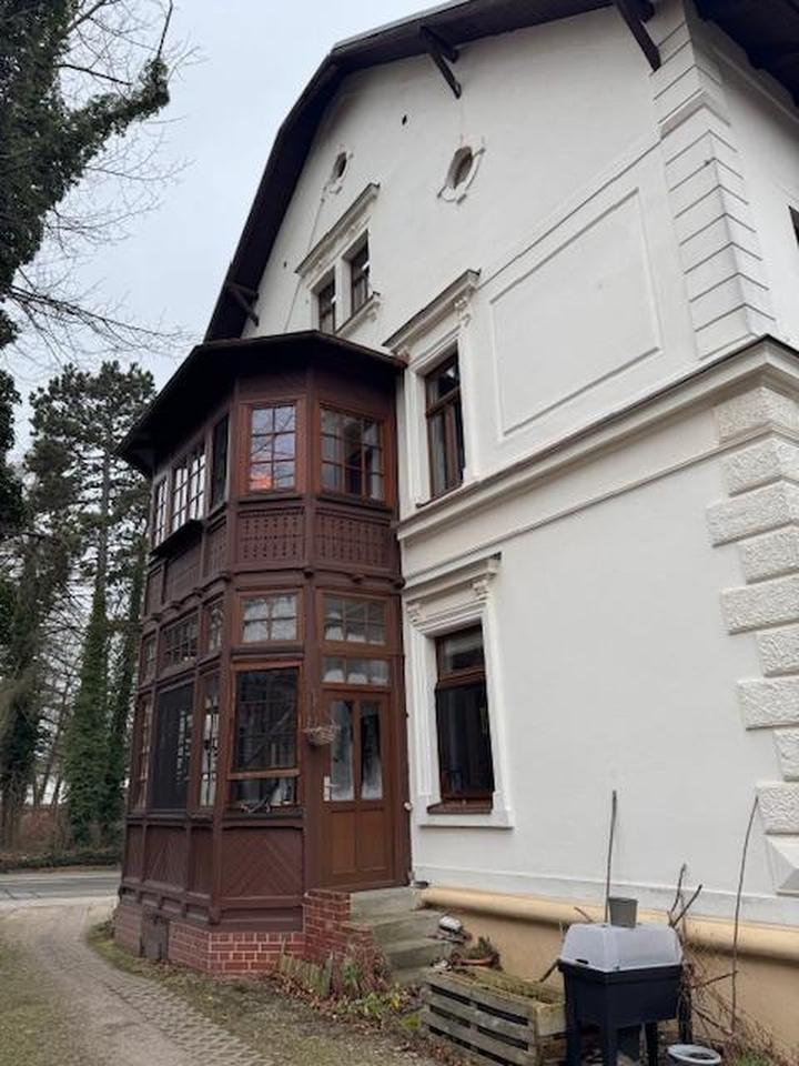 Thumbnail-traumhafte DG Maisonett 3 Zi Wohnung in Villa mit Gartennutzung und Stellplatz im Zentrum