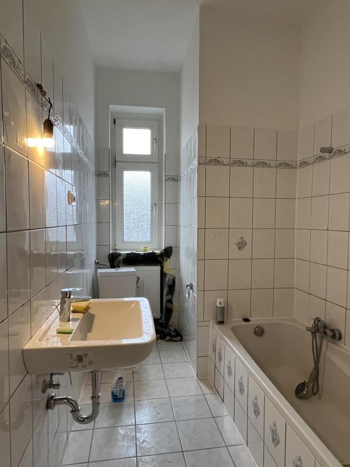 Thumbnail-*** In Renovierung *** 3 Zi, KDB + Balkon in Lüdenscheid-Knapp ***