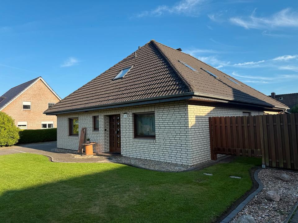 Thumbnail-Sehr gepflegter Walmdach-Bungalow in 27639 Spieka zu verkaufen !!