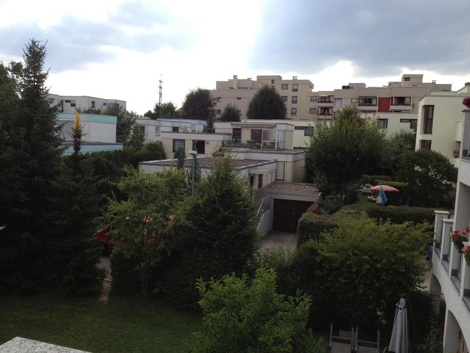 Thumbnail-Gemütliche 2-Zimmer-Wohnung mit Balkon auf dem Zollberg