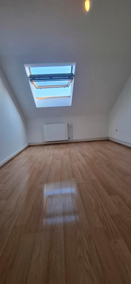 Thumbnail-Gemütliche Dachgeschosswohnung ab sofort