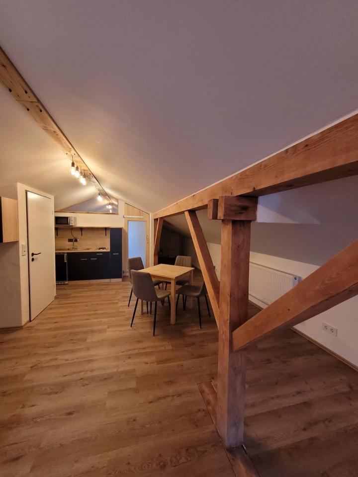 Thumbnail-Wohnung, Moderne, gemütliche Dachgeschosswohnung