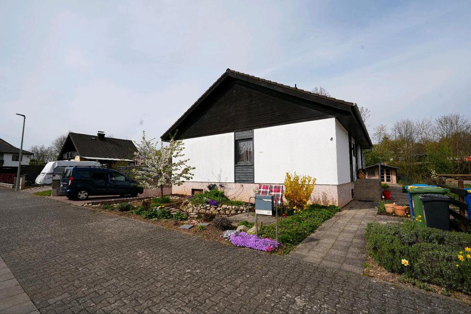 Thumbnail-Stilvolles Einfamilienhaus mit großem Garten