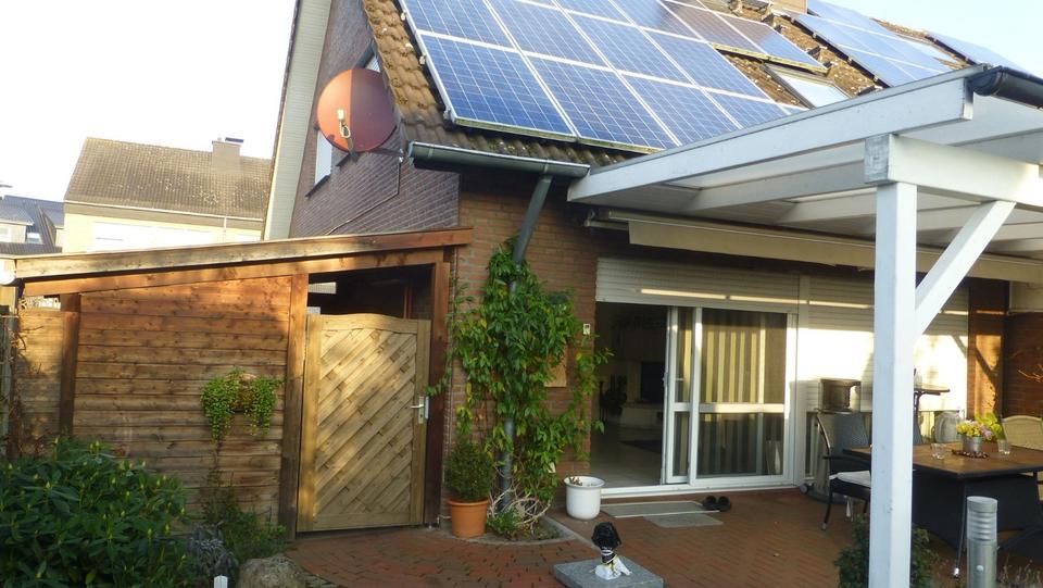 Thumbnail-Gehobene Doppelhaushälfte mit Kamin in Verl