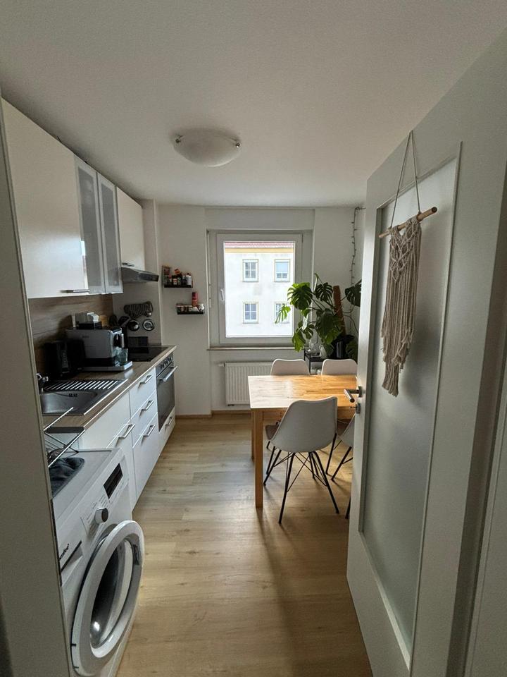 Thumbnail-Sehr helle 2-Zi.- Whg Wü- Arndtstraße, Badewanne, EBK