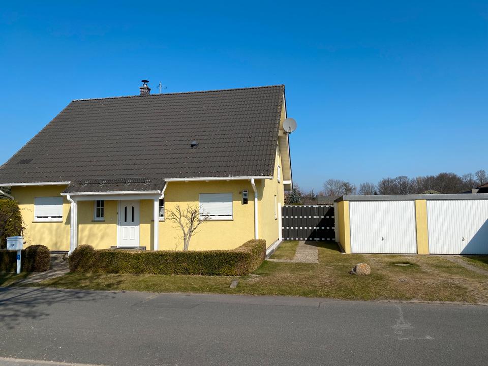 Thumbnail-Schmuckstück im Grünen