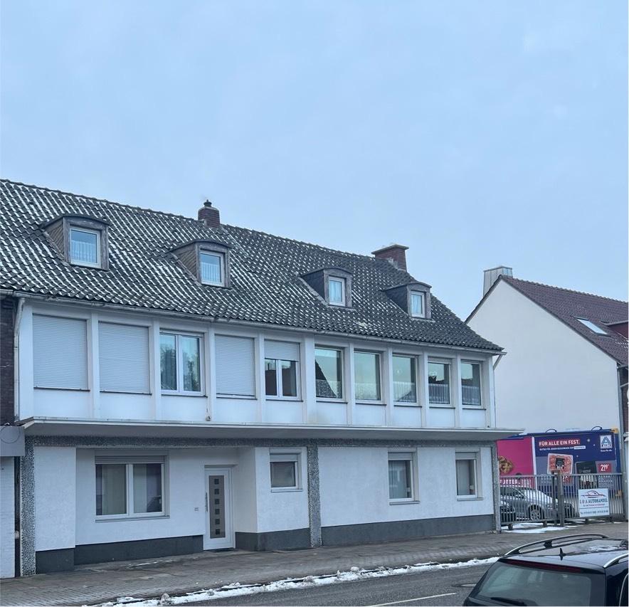 Thumbnail-Mehrfamilienhaus - 6,69% RENDITE - 6 Wgn. - 6 Garagen - Parkplatz