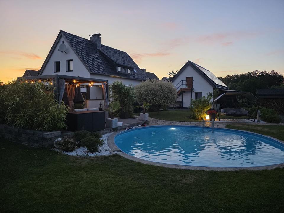 Thumbnail-Ein- Zweifamilienhaus mit Pool, Garten, Büro, Sackgasse BGS GF